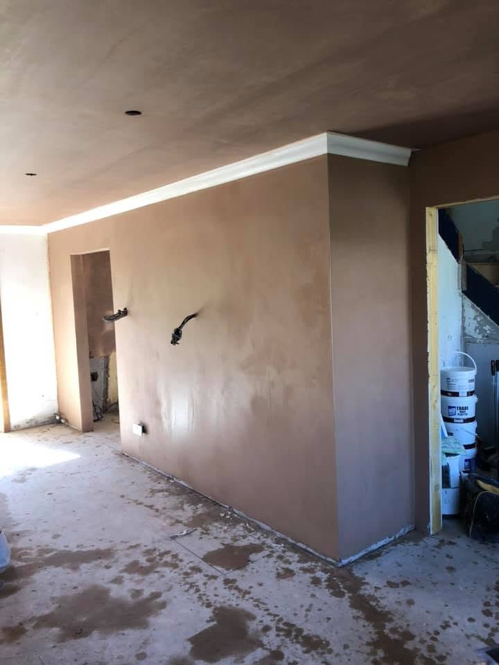 Kitchen ceiling after plastering, smooth finish